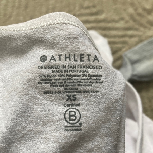 ATHLETA XS Speedlight Snake Tank in Delicate Pink Racerback Pattern Lightweight - Picture 5 of 7